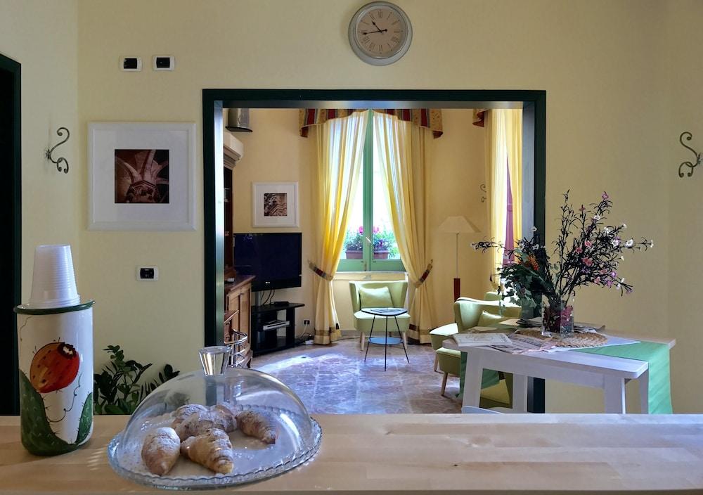 Hotel Posta Syracuse Bagian luar foto